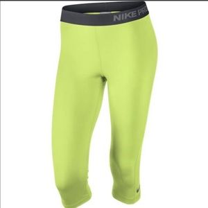 🌟NEON yellow Nike Pro capris 🌟